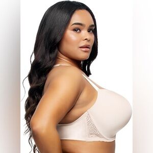 Paramour Soft Cream Bra with Lace